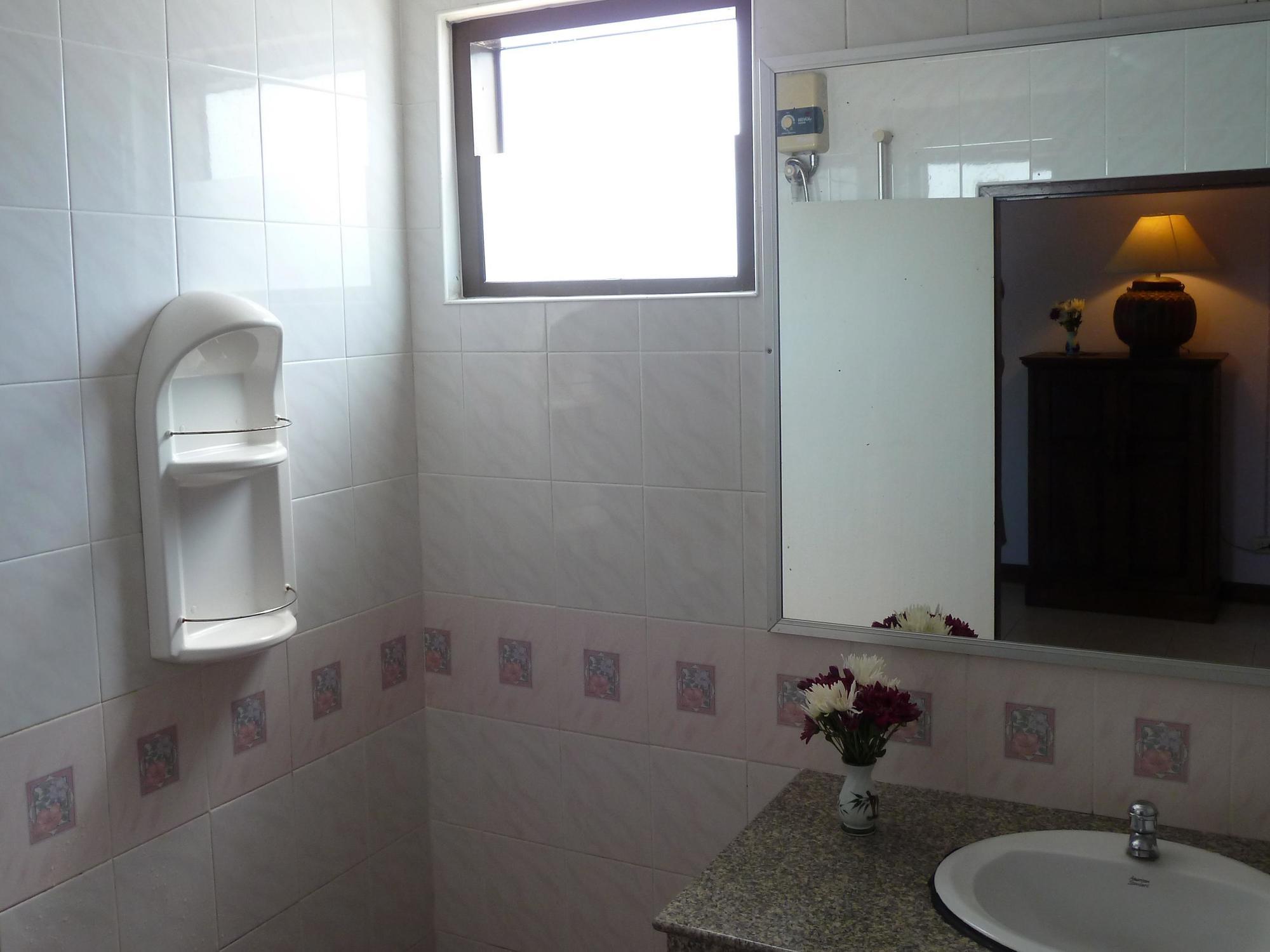تْشولونْغْ Supergreen Hotel المظهر الخارجي الصورة